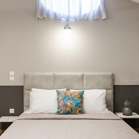 Step One | Luxury Suites Right In The Heart Of Acropolis Next To Metro Station Atina Dış mekan fotoğraf