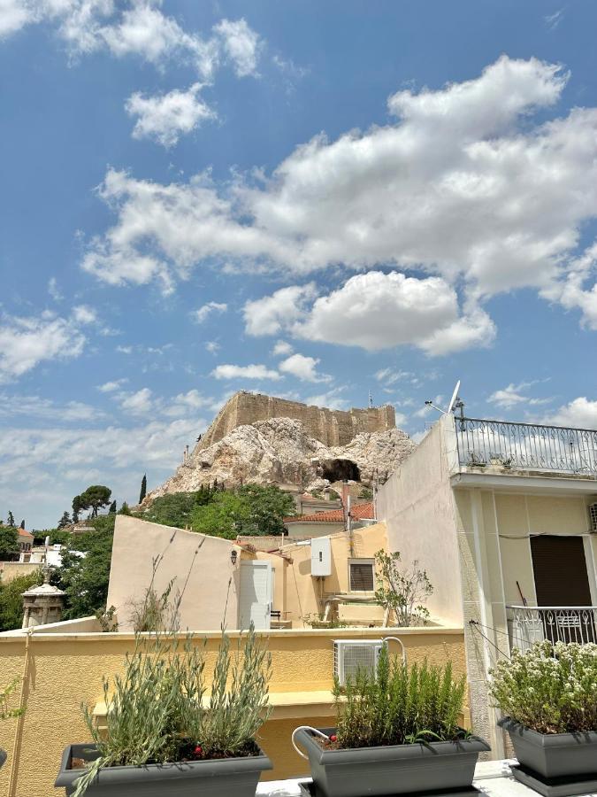 Step One | Luxury Suites Right In The Heart Of Acropolis Next To Metro Station Atina Dış mekan fotoğraf