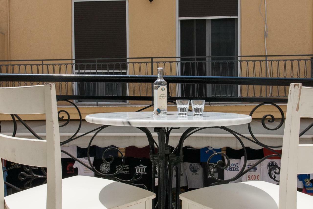 Step One | Luxury Suites Right In The Heart Of Acropolis Next To Metro Station Atina Dış mekan fotoğraf