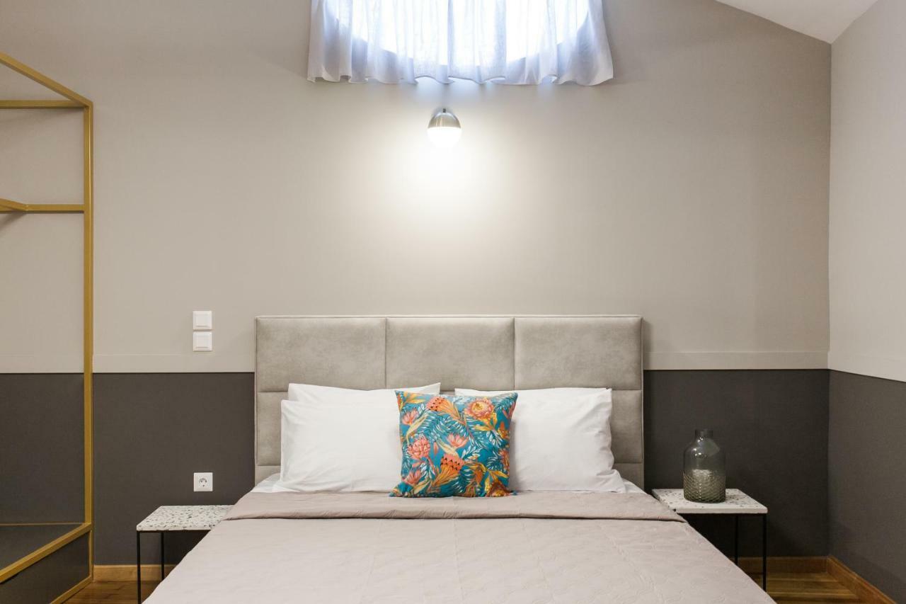 Step One | Luxury Suites Right In The Heart Of Acropolis Next To Metro Station Atina Dış mekan fotoğraf